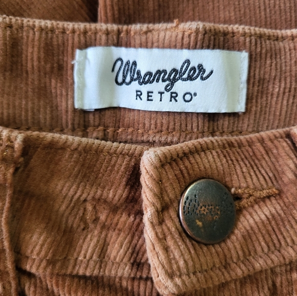 Wrangler Retro Bailey Corduroy Trousers - Picture 5 of 9